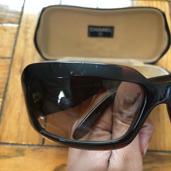 ❗️SOLD❗️CHANEL "mother of the pearl" - Picture 7 of 16